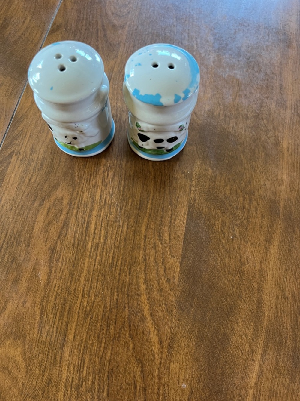 Hand-Painted Blue and White cow Ceramic Salt & Pepper Shakers